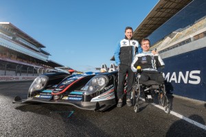 Frédéric Sausset et Christophe Tinseau à côté de leur Morgan LMP2 #84